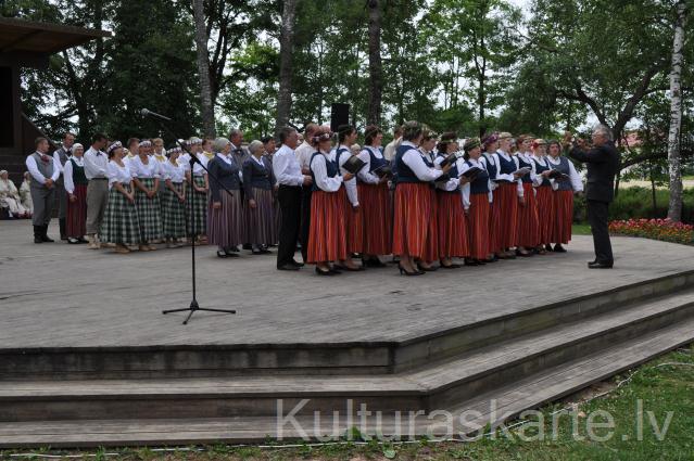 XXVDziesmu un XV Deju svētku atklāšana Rugāju parkā 30.06.2013.